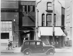 Cambridge-Road-with-Priory-Street-just-ahead-of-the-car.-1946.